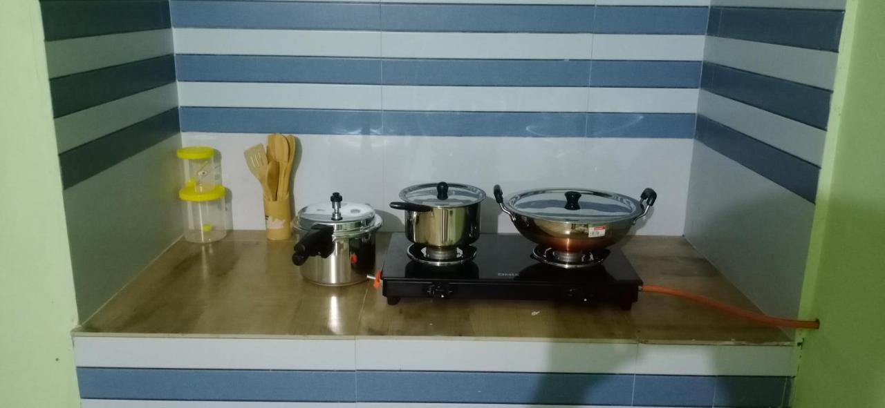קאלפטה Empire Homestay מראה חיצוני תמונה