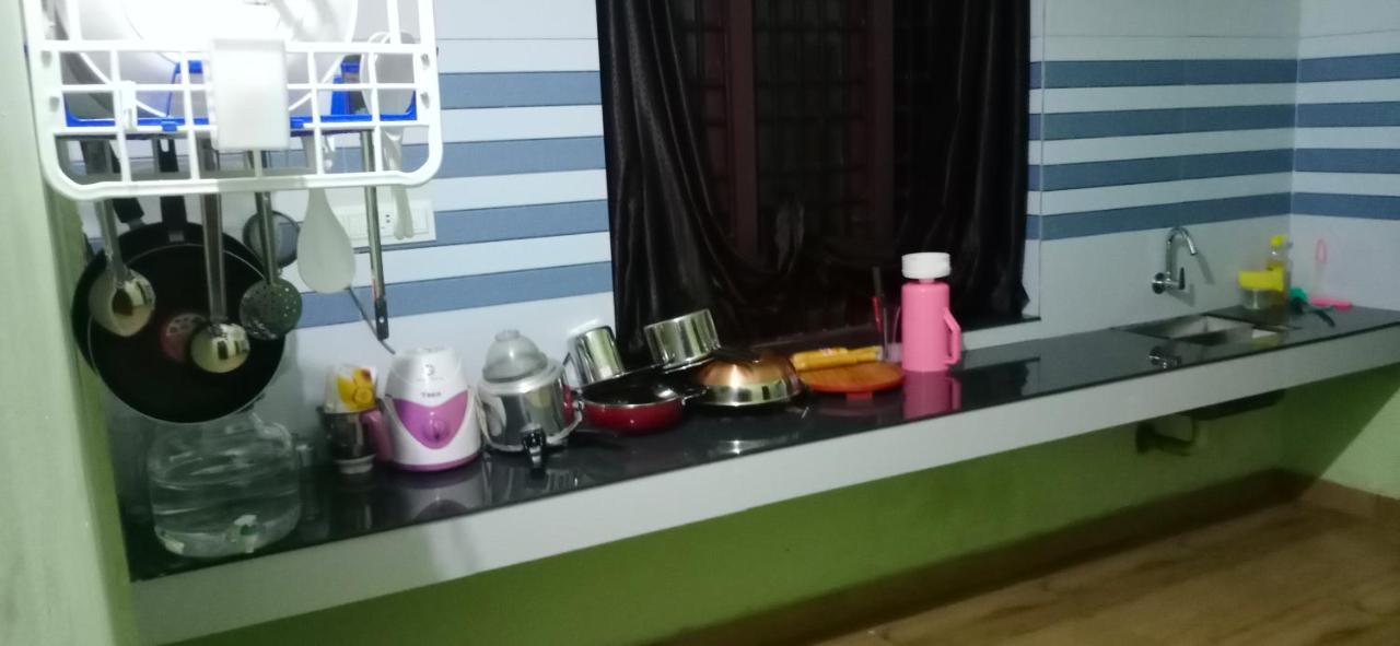 קאלפטה Empire Homestay מראה חיצוני תמונה