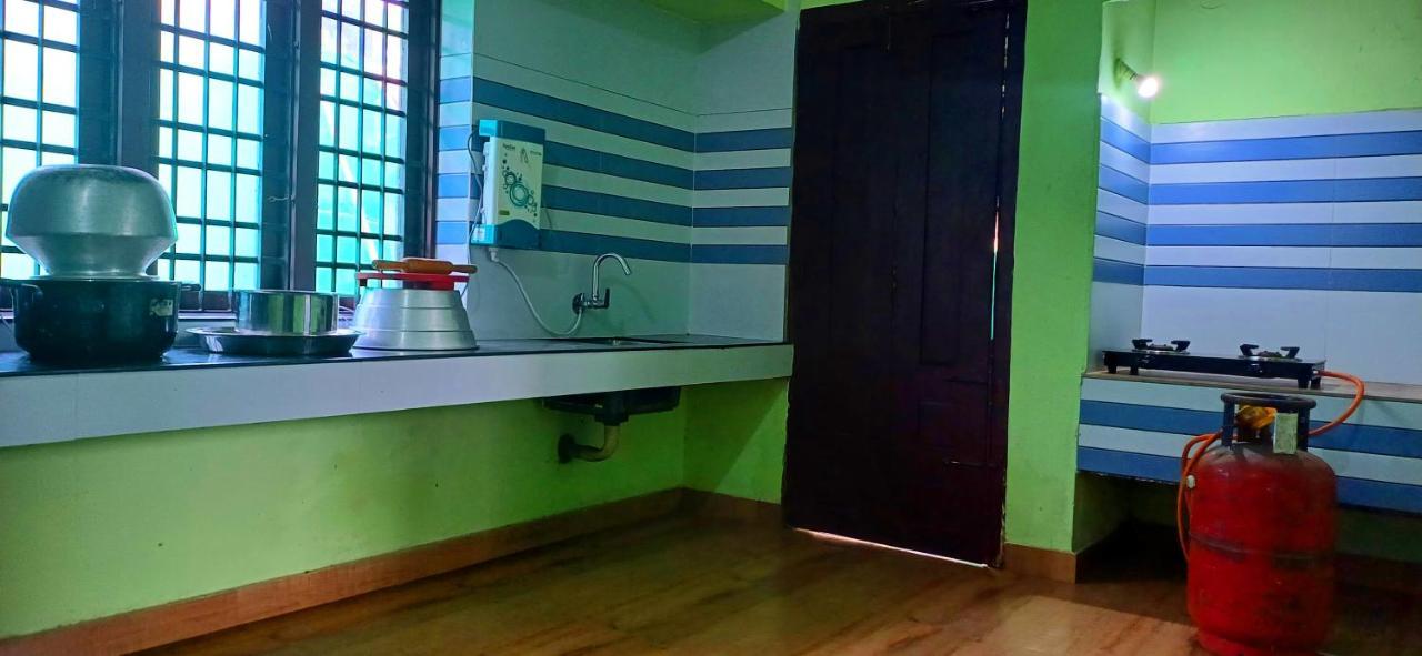 קאלפטה Empire Homestay מראה חיצוני תמונה